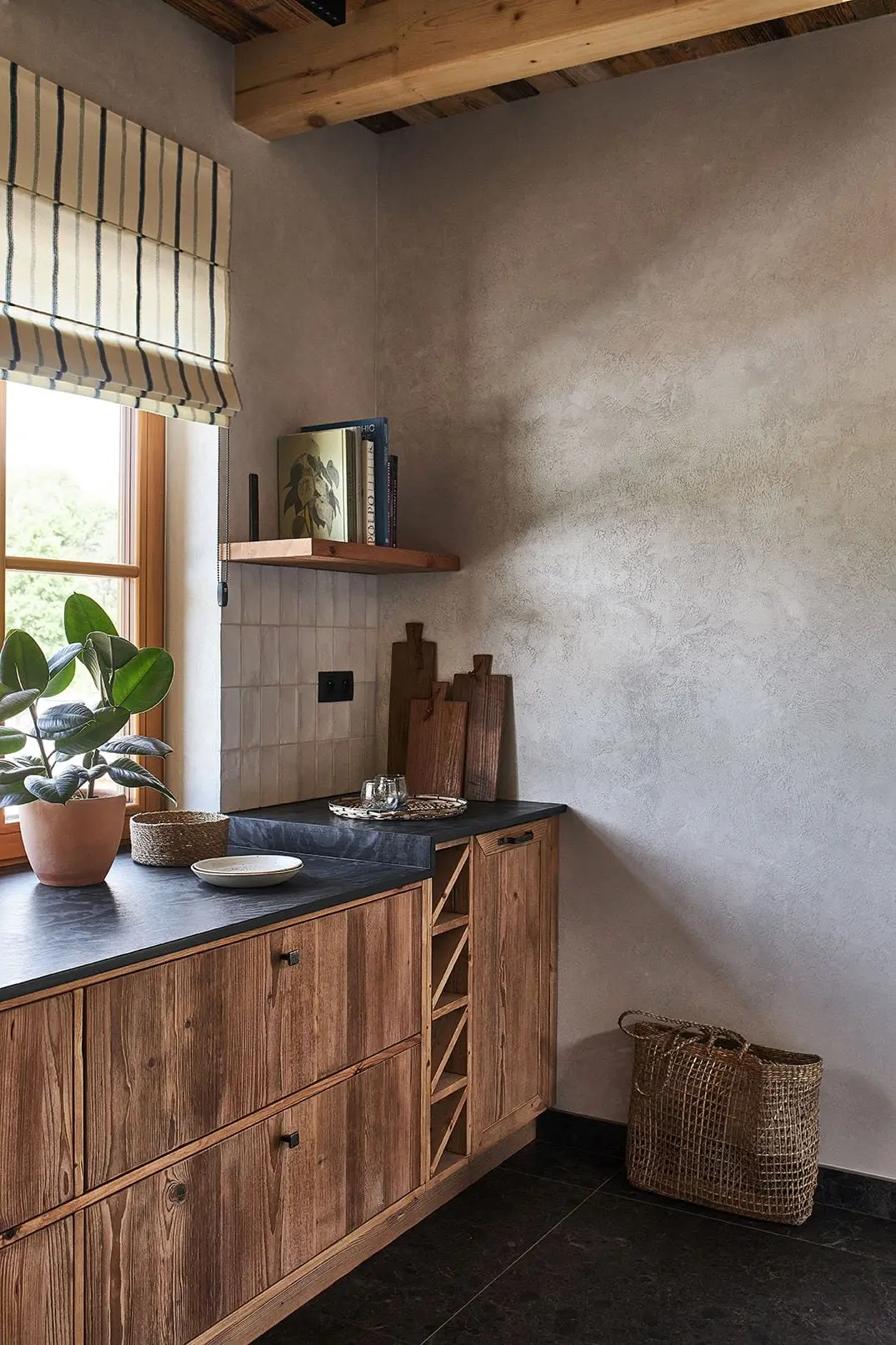 Design: Gabriel Helegda