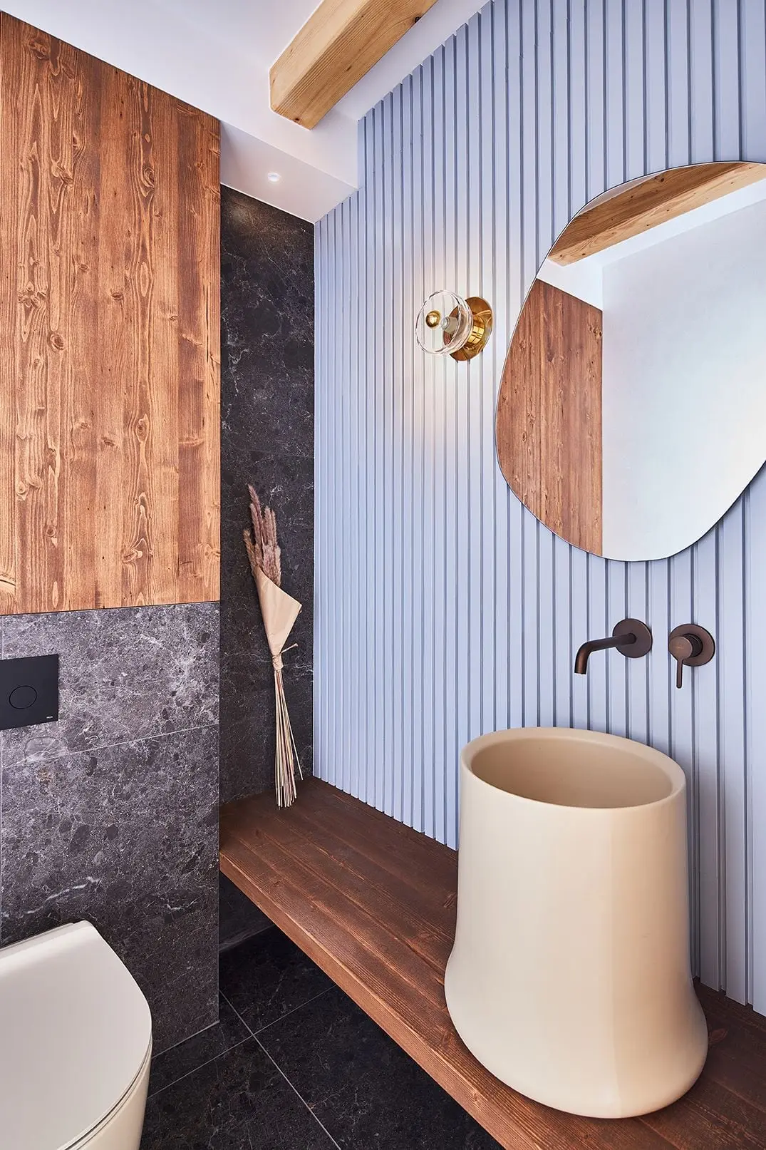 Design: Gabriel Helegda