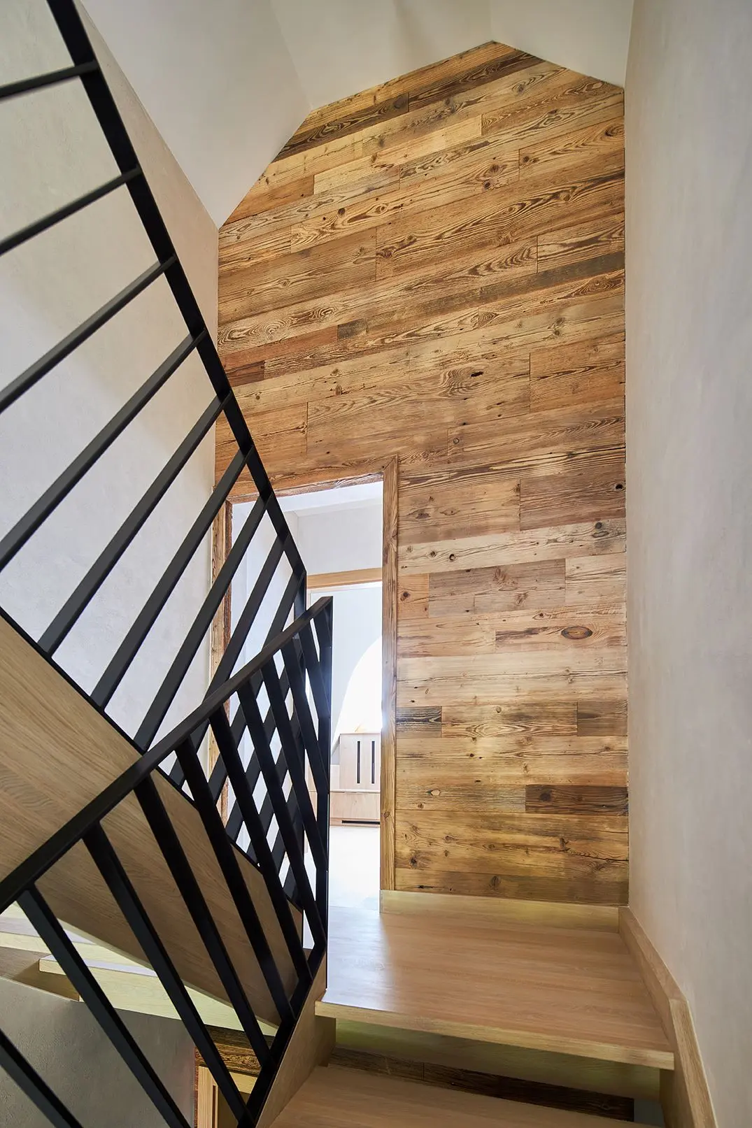 Design: Gabriel Helegda