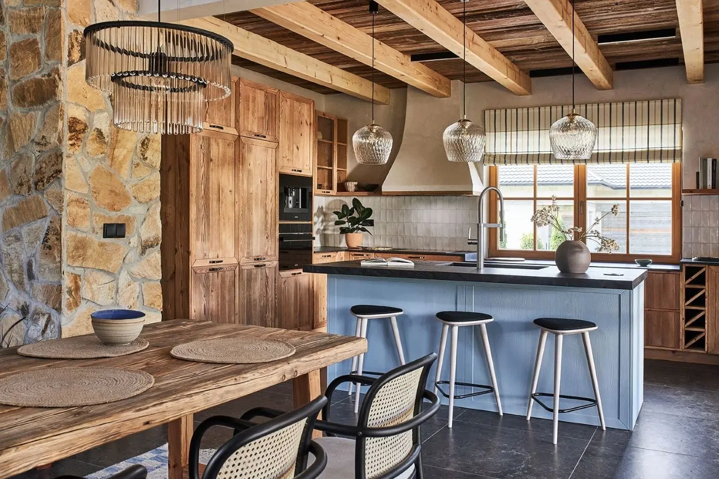 Design: Gabriel Helegda