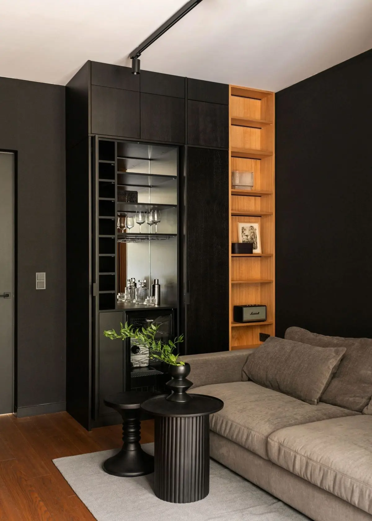 Viva magenta! 200 metrowy dom pod Warszawą | Design: P/art