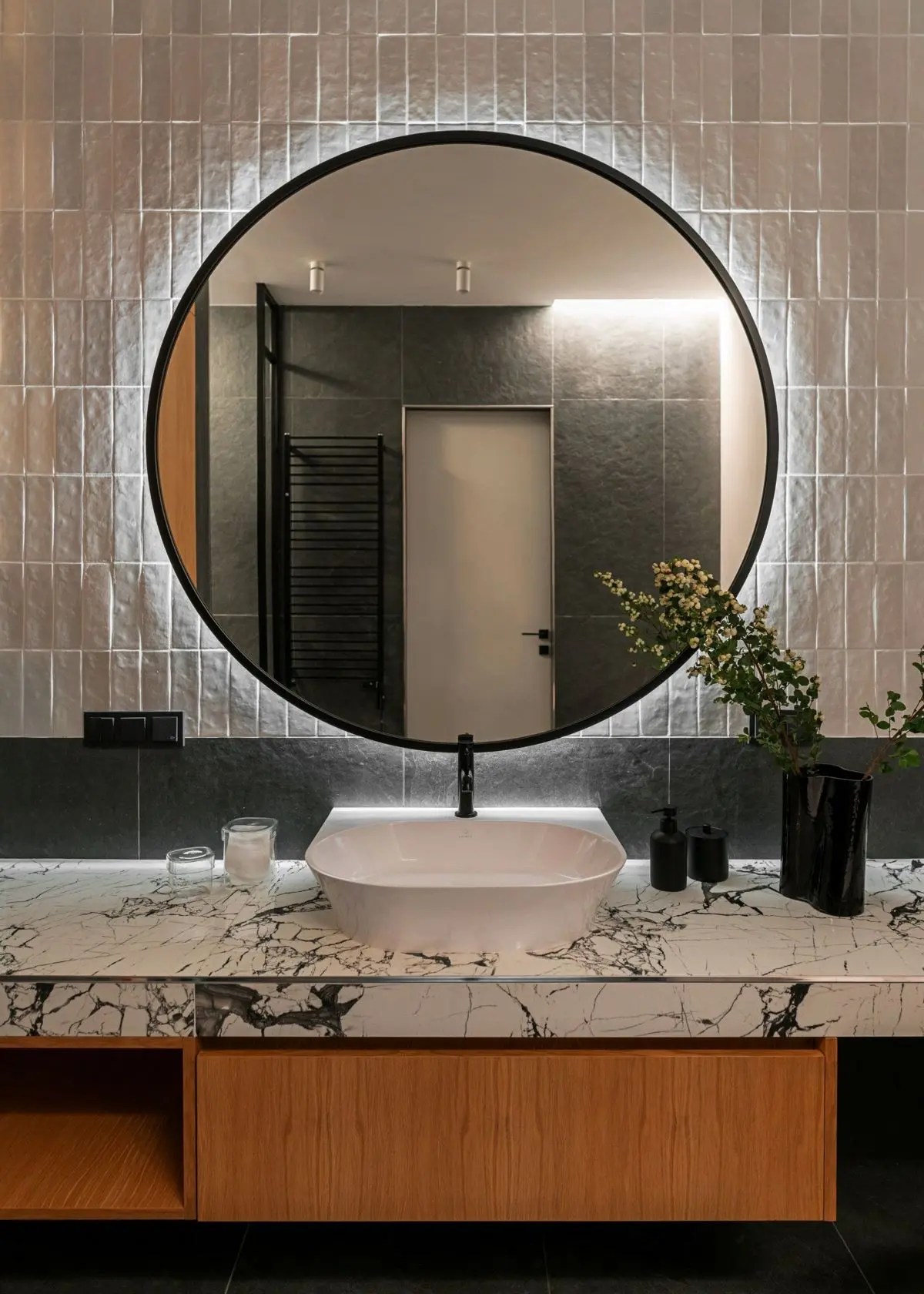 Viva magenta! 200 metrowy dom pod Warszawą | Design: P/art