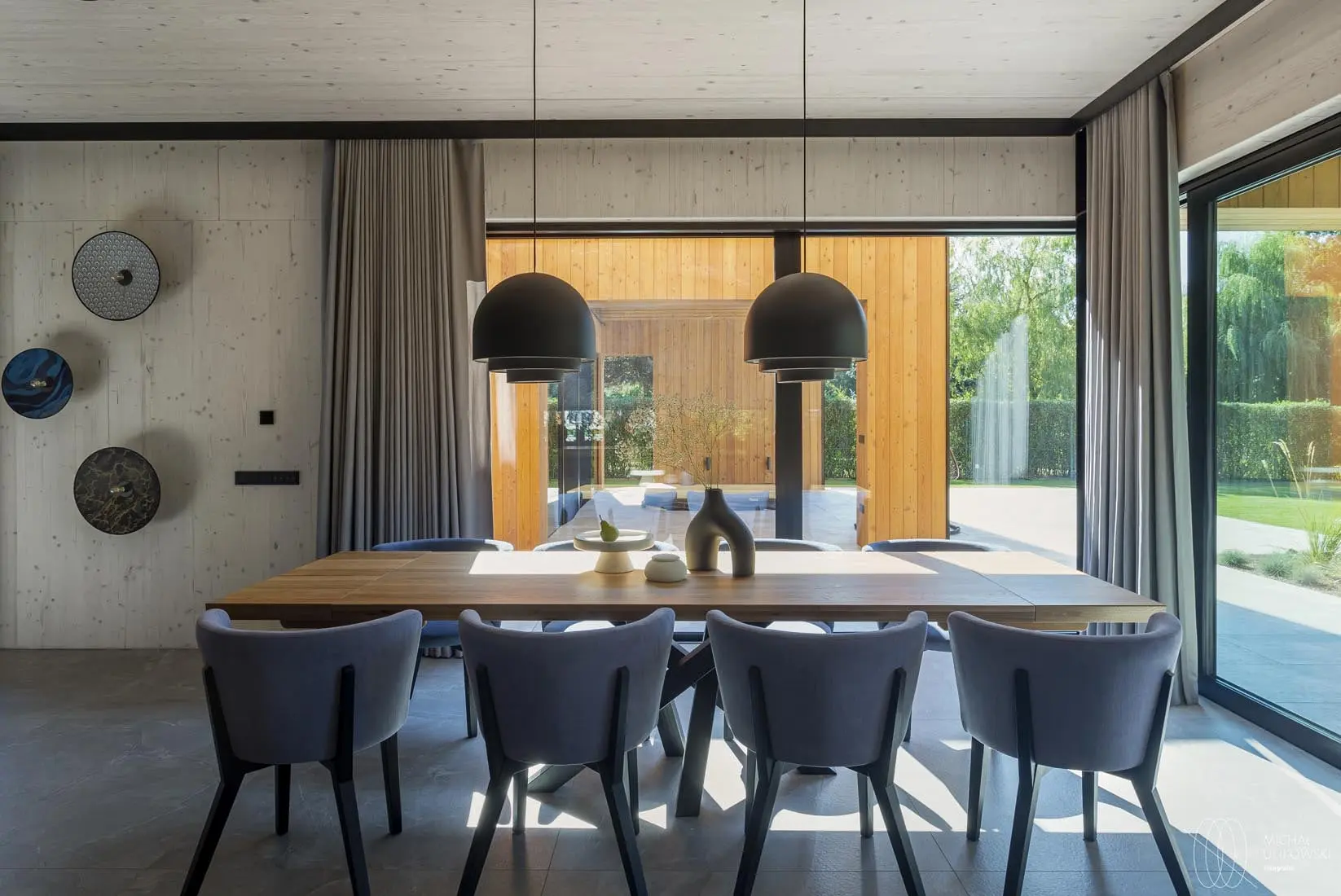 DOM NAD JEZIOREM | PROJ: YO HOME DESIGN PROJEKTOWANIE WNĘTRZ