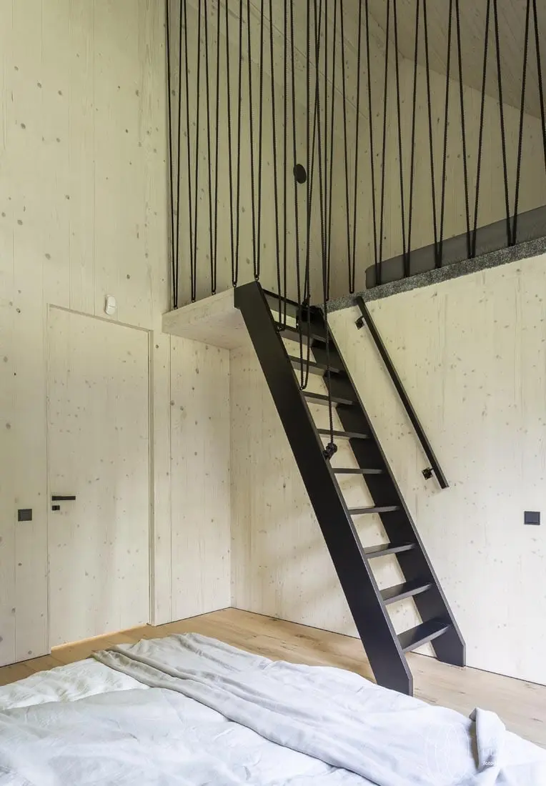 DOM NAD JEZIOREM | PROJ: YO HOME DESIGN PROJEKTOWANIE WNĘTRZ