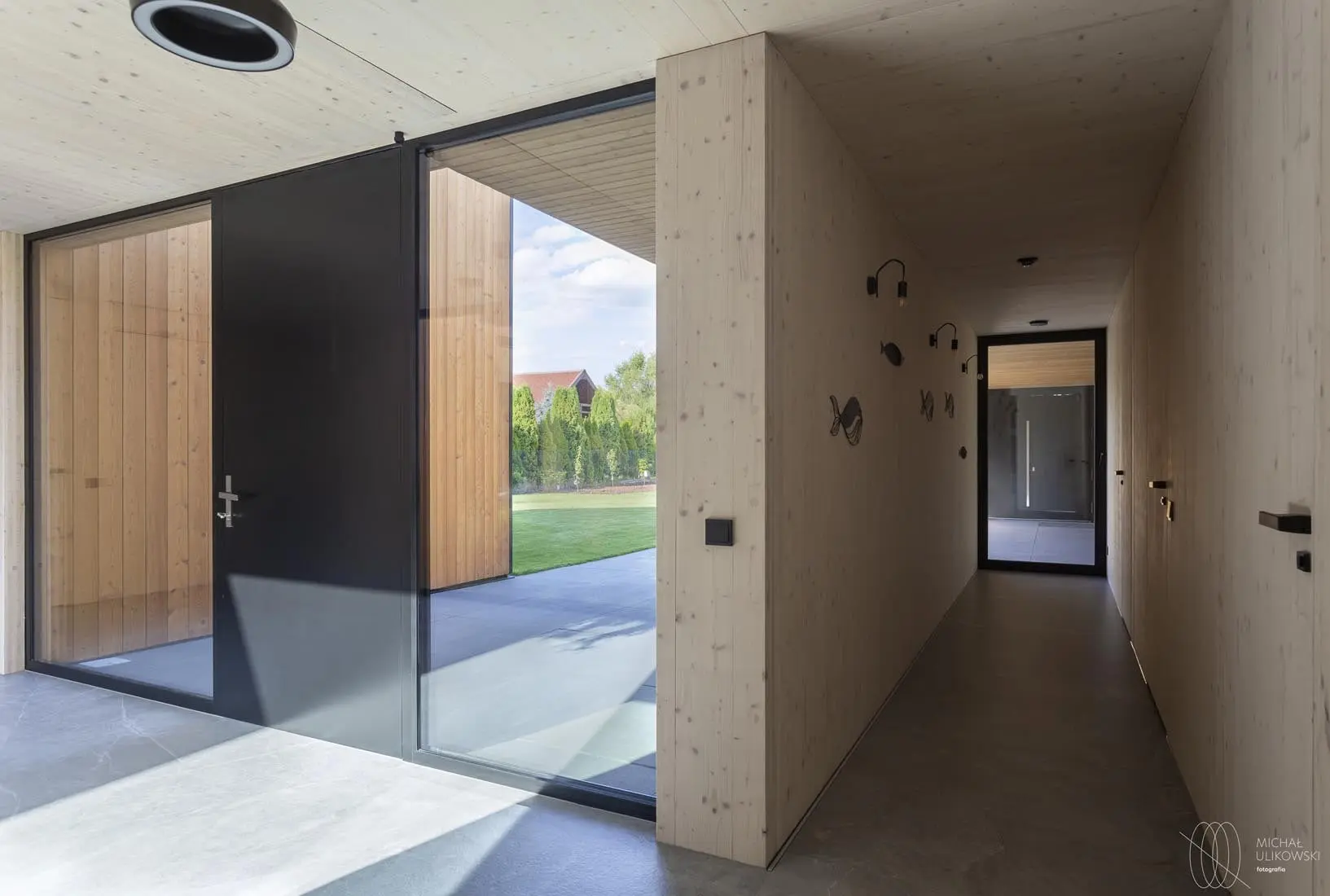 DOM NAD JEZIOREM | PROJ: YO HOME DESIGN PROJEKTOWANIE WNĘTRZ