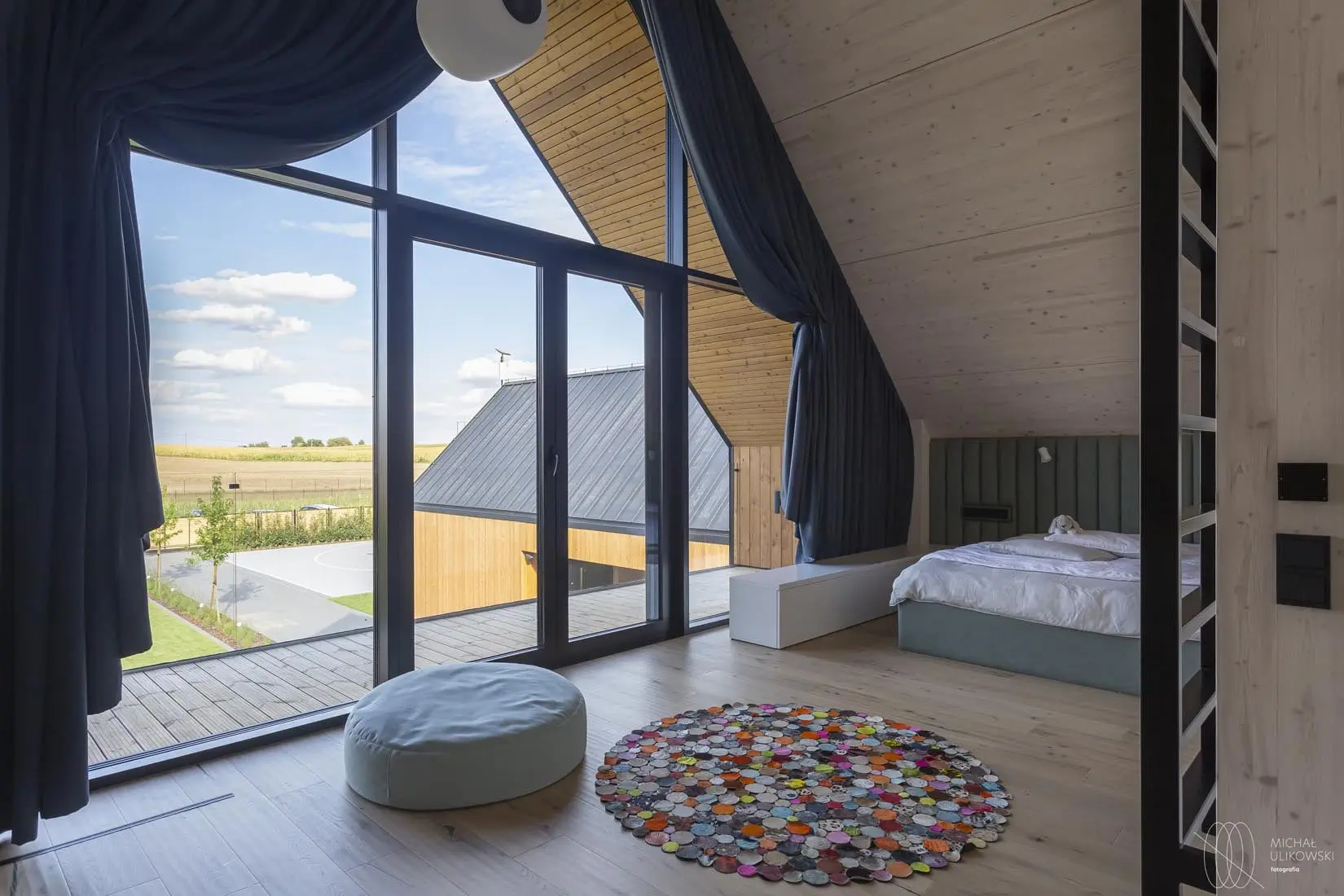 DOM NAD JEZIOREM | PROJ: YO HOME DESIGN PROJEKTOWANIE WNĘTRZ