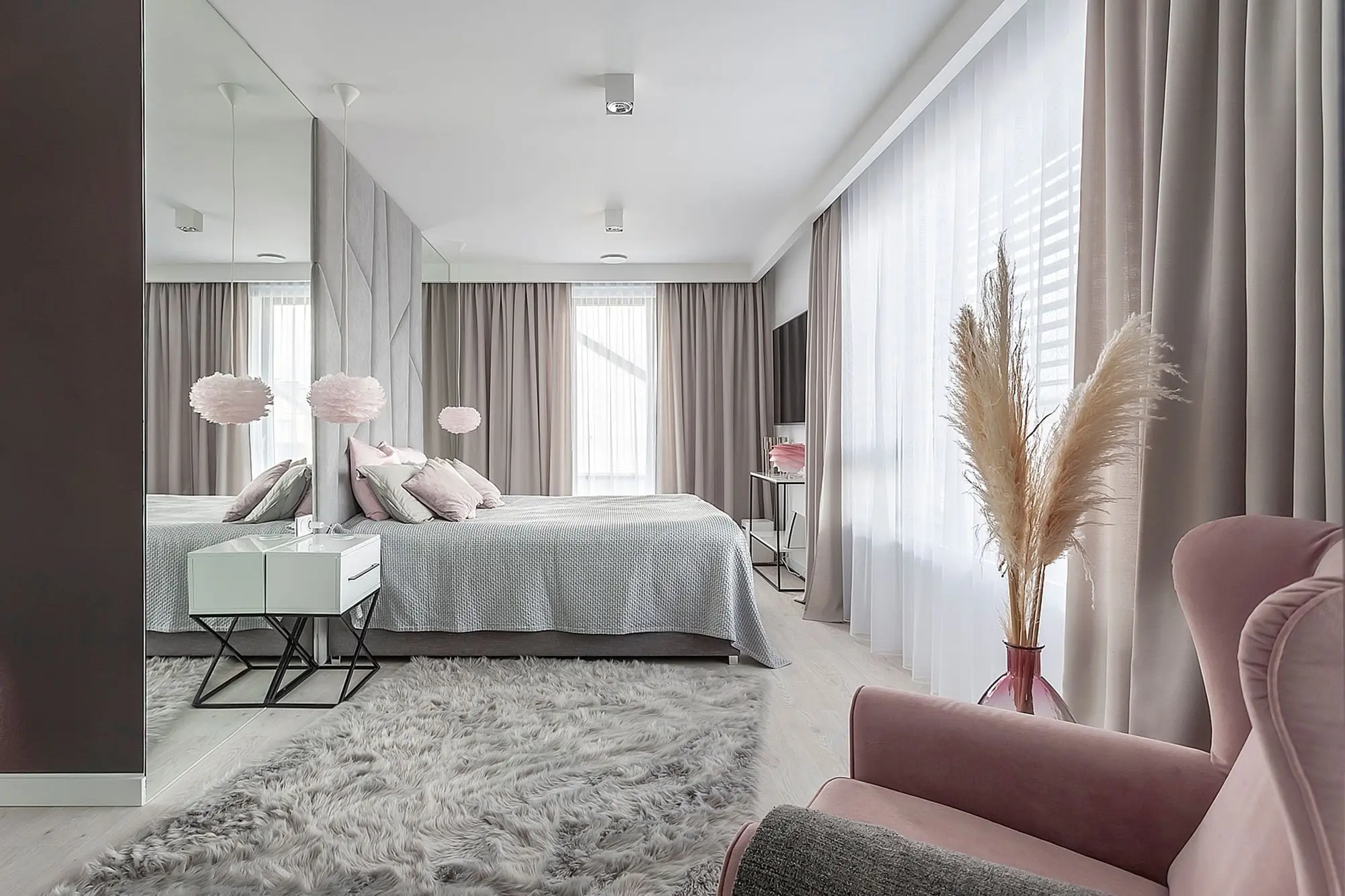 DESIGN: BEATA ALBRECHT AJOT