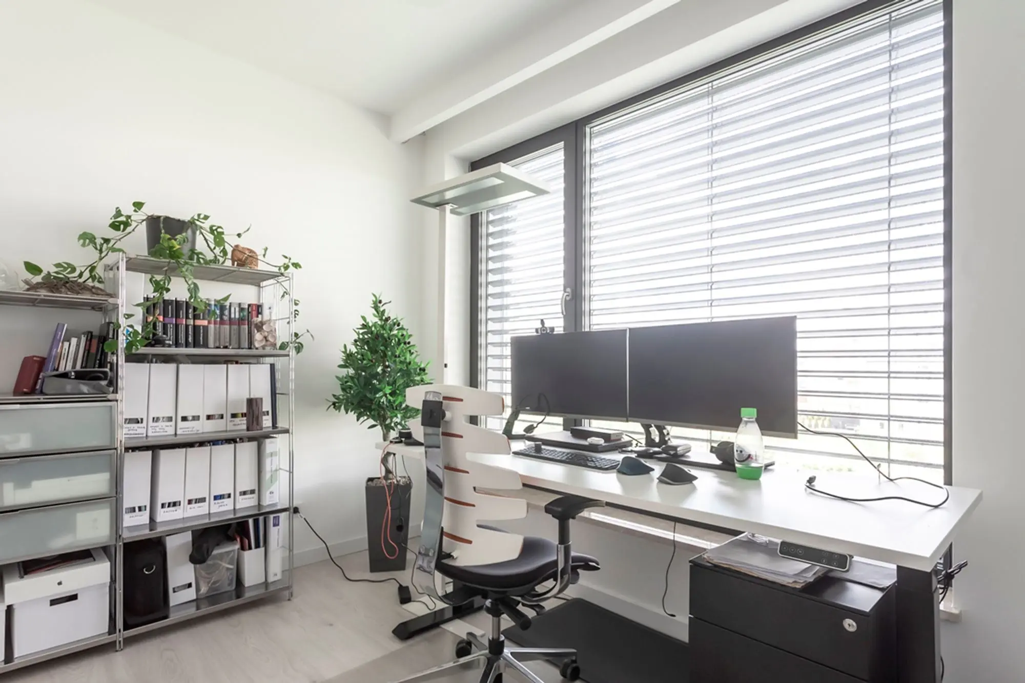 DESIGN: BEATA ALBRECHT AJOT