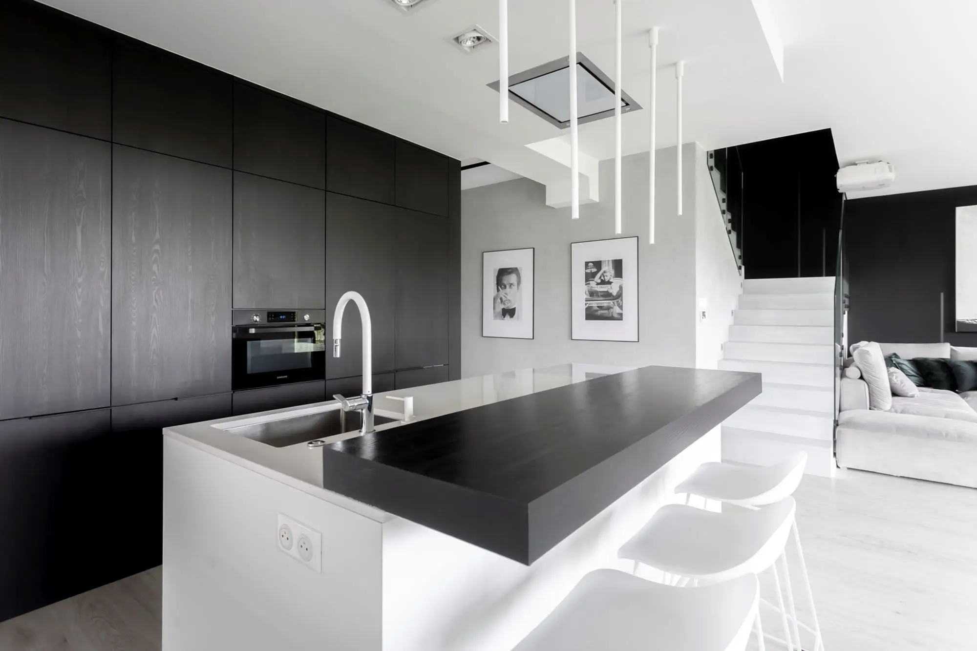 DESIGN: BEATA ALBRECHT AJOT