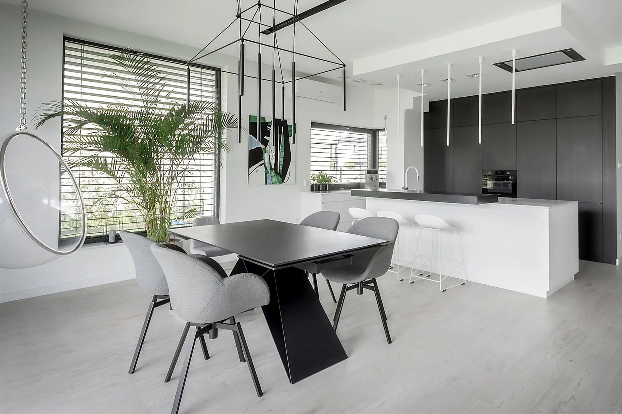 DESIGN: BEATA ALBRECHT AJOT