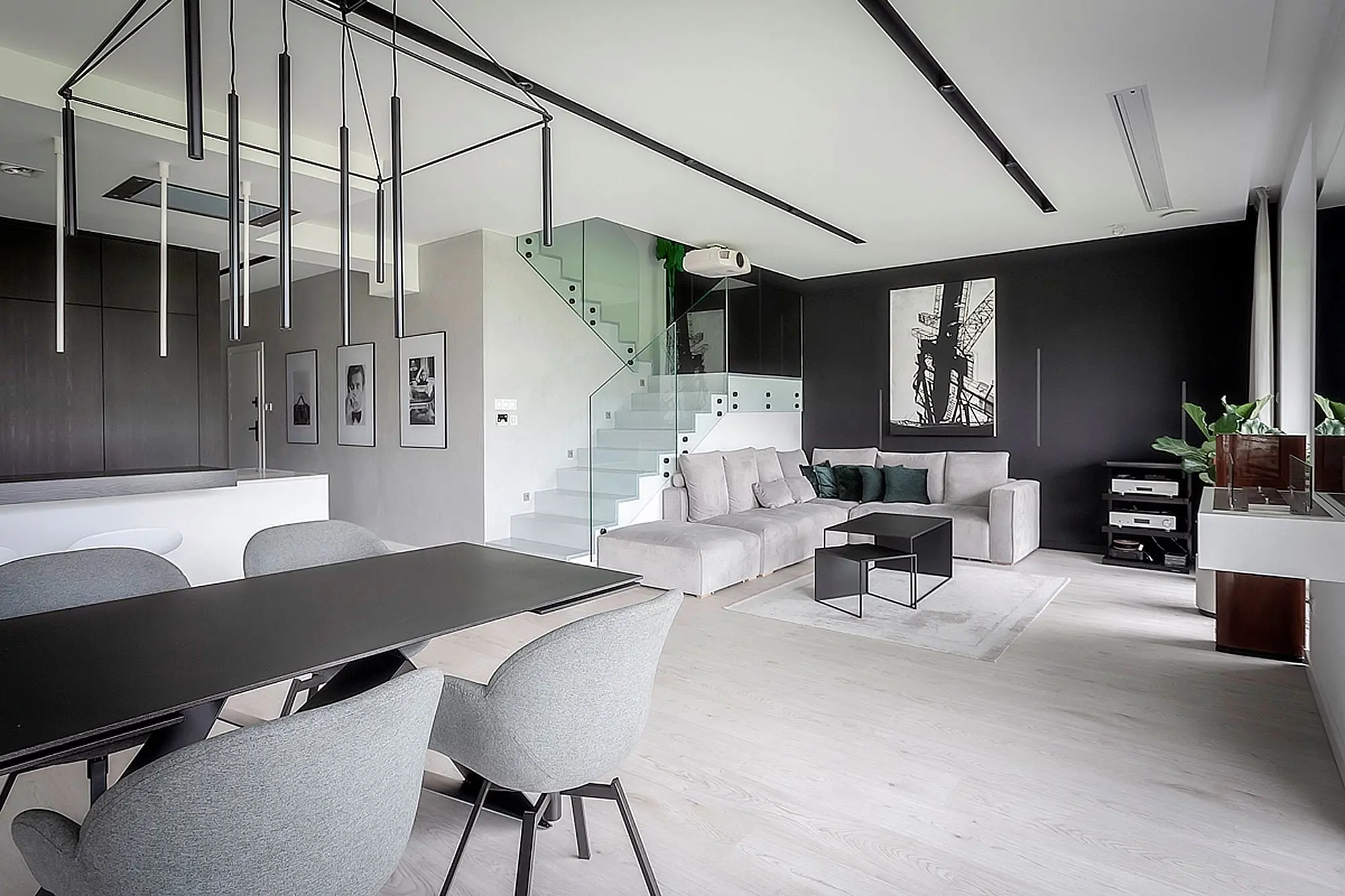 DESIGN: BEATA ALBRECHT AJOT