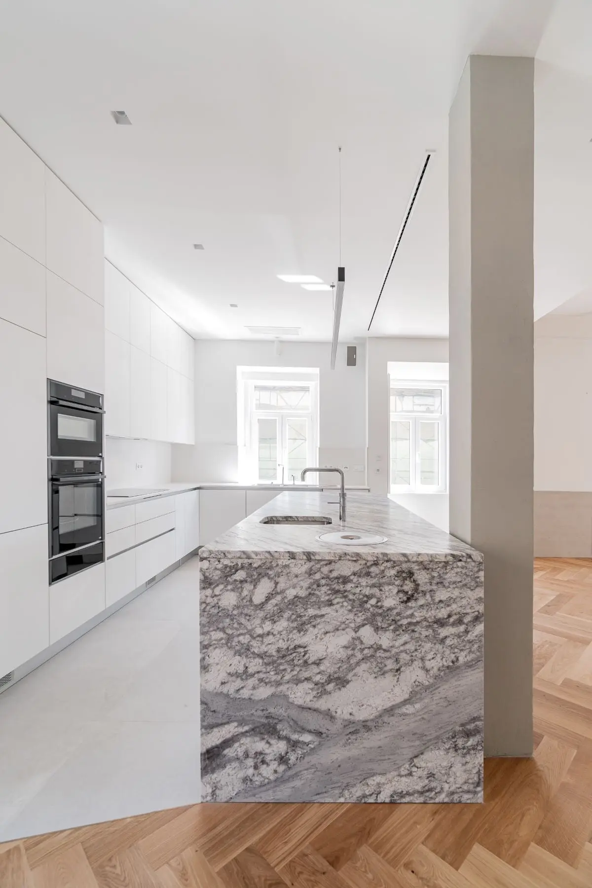 Renowacja wnętrza Vila Ferreira | Design: Kema