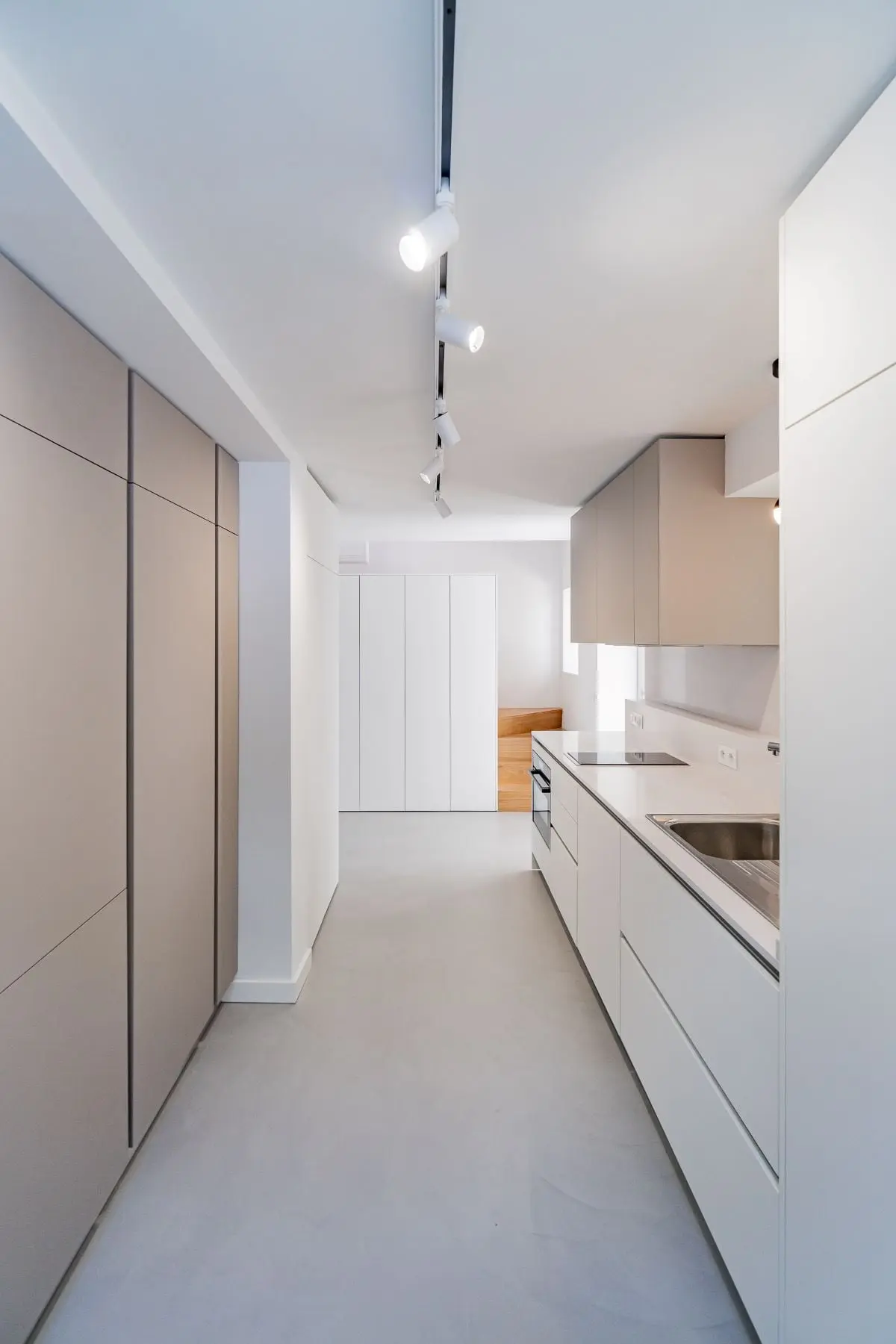 Renowacja wnętrza Vila Ferreira | Design: Kema