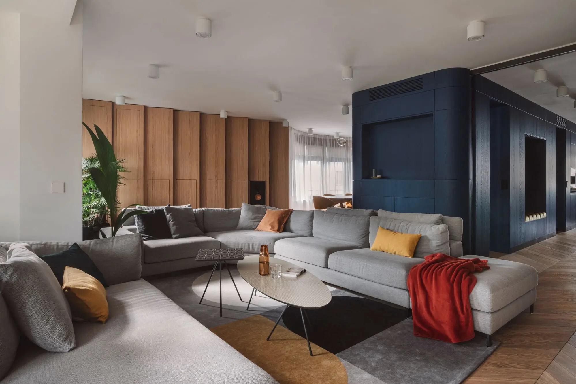 kroniki.studio Hanna Połczyńska. kontakt@kroniki.studio  Design: Architekura MIJO