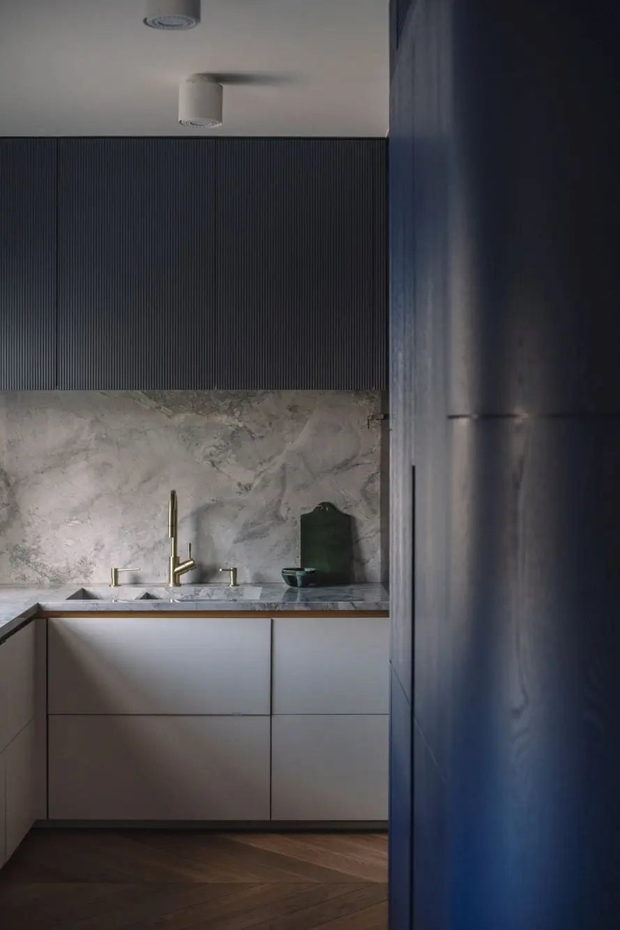 kroniki.studio Hanna Połczyńska. kontakt@kroniki.studio  Design: Architekura MIJO