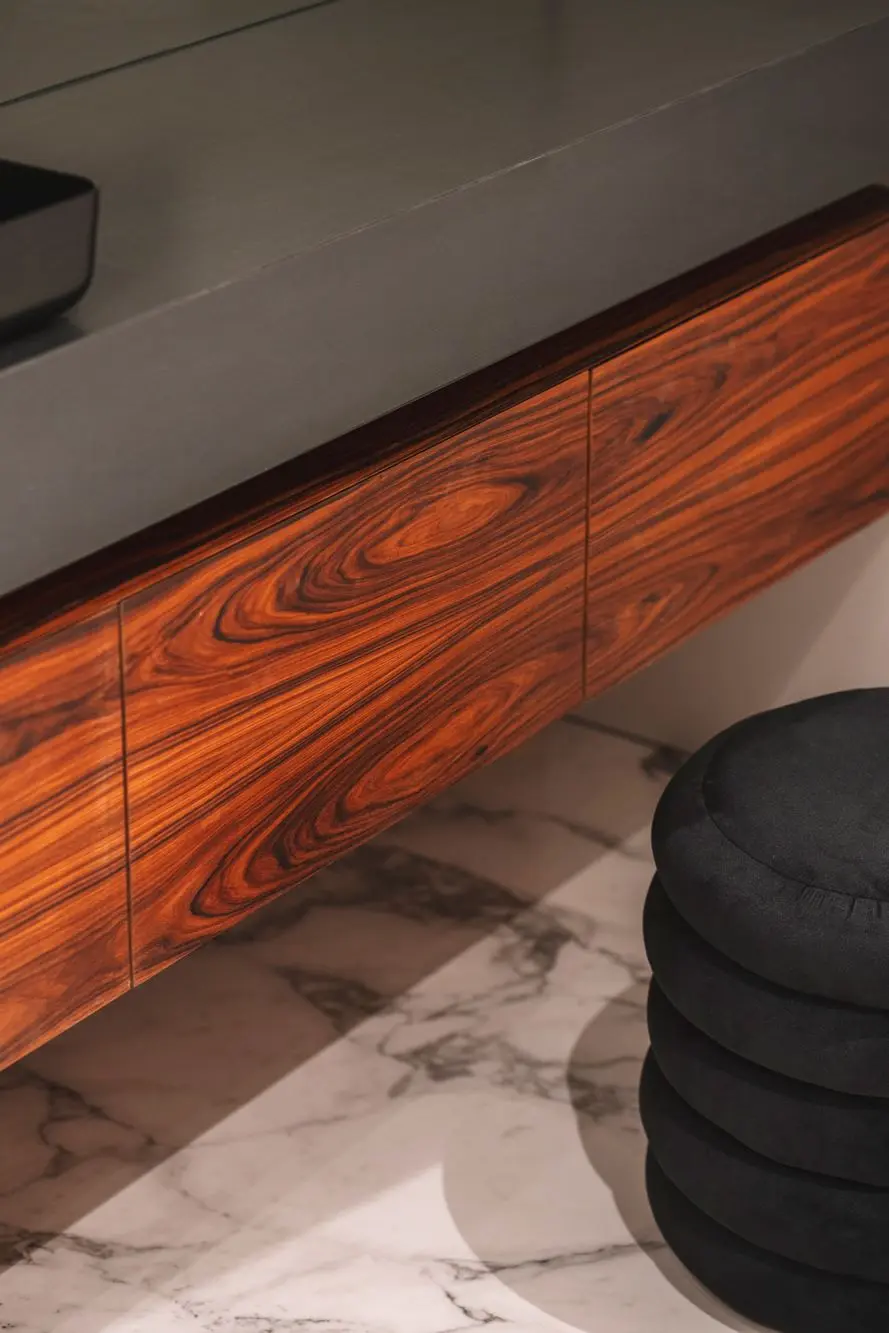 kroniki.studio Hanna Połczyńska. kontakt@kroniki.studio  Design: Architekura MIJO