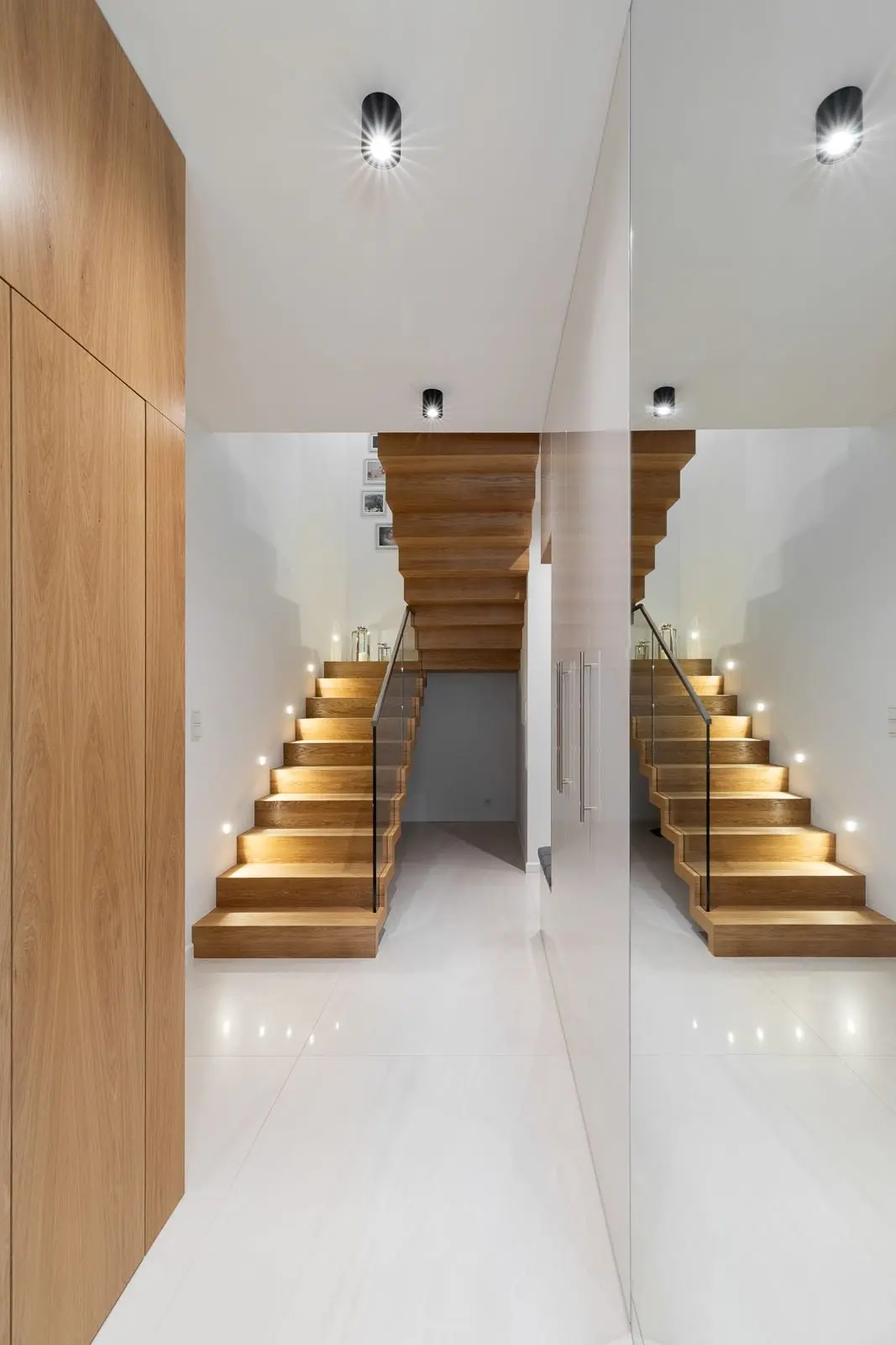 Design: Anna Dvořák - Zamiara