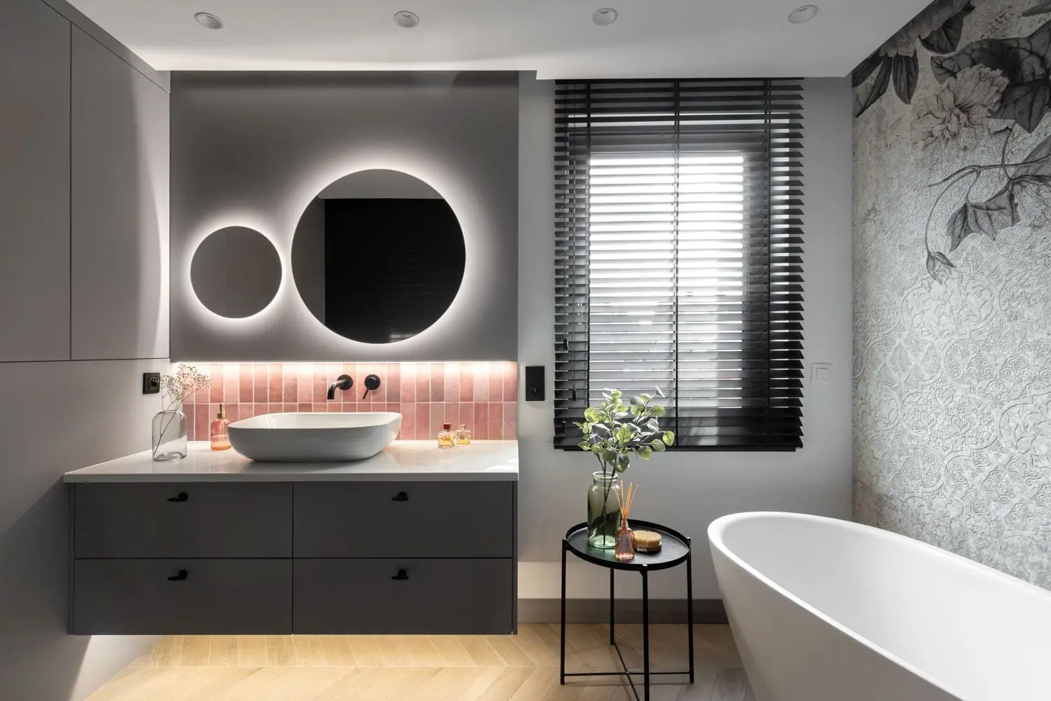 DESIGN: F-STUDIO FOTO: INKADR