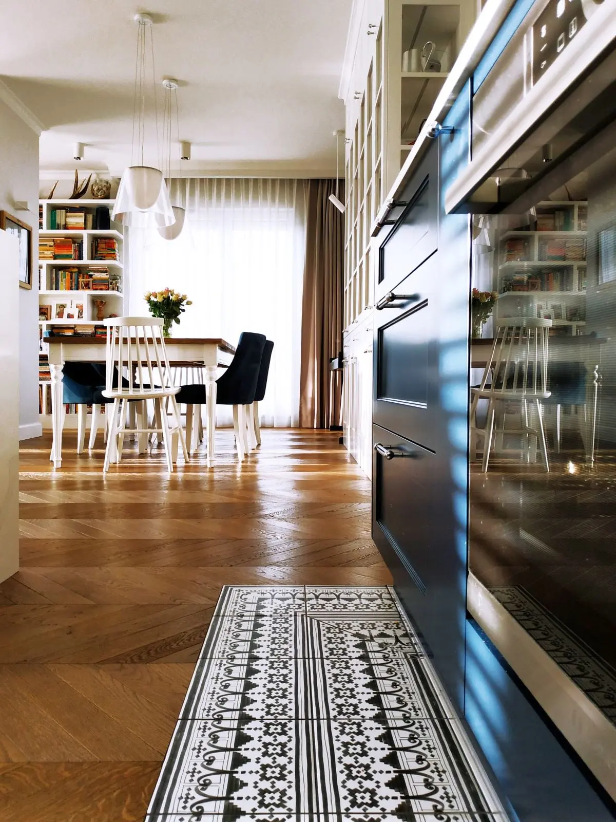 Design: LUVA oraz Pogotowie Wnętrzarskie