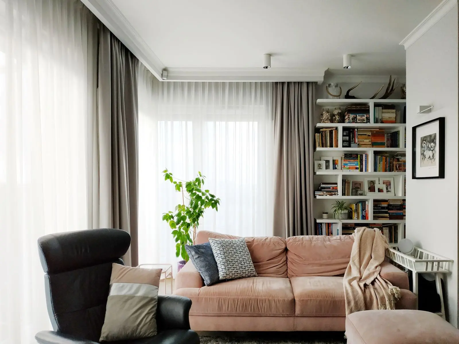 Design: LUVA oraz Pogotowie Wnętrzarskie