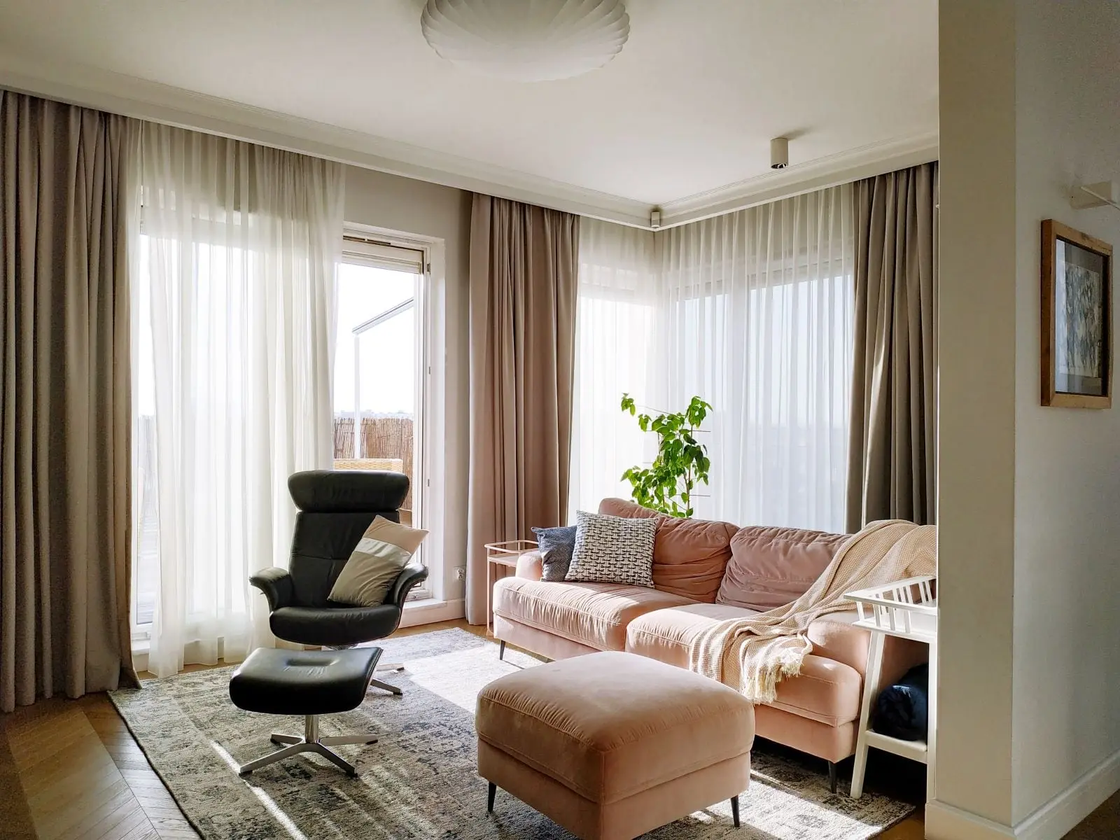 Design: LUVA oraz Pogotowie Wnętrzarskie