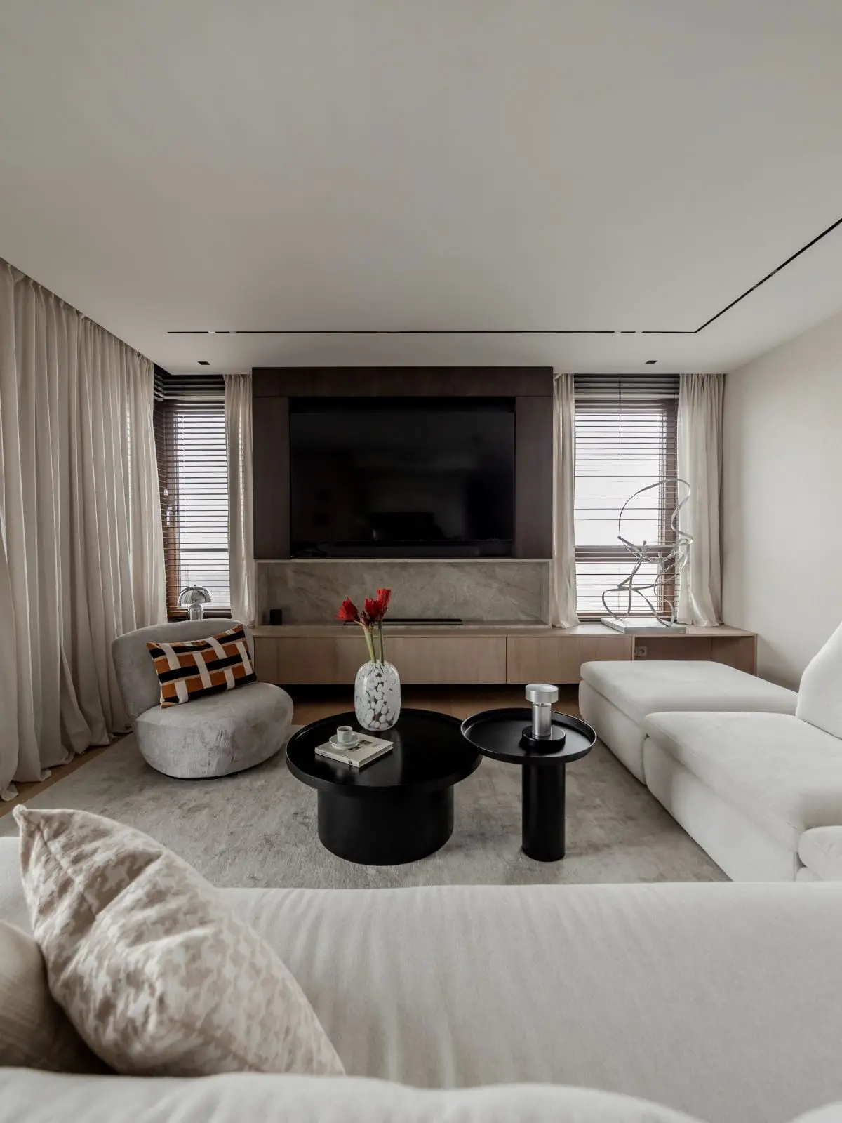 Proj.: 94 DESIGN Foto: przestrzenie.fotografia