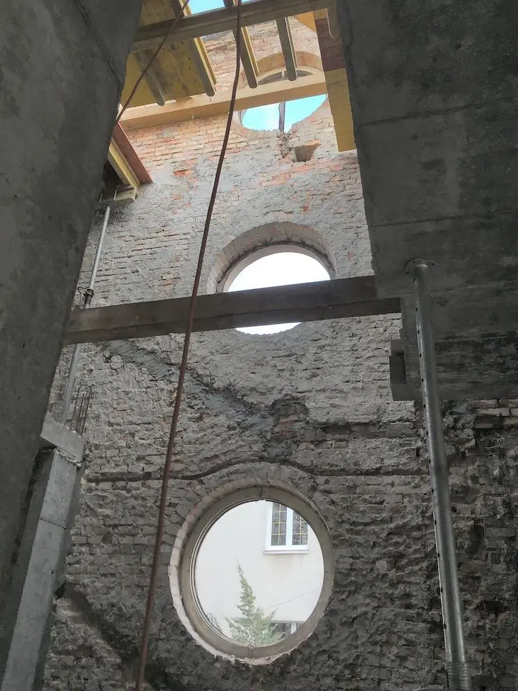 Dom przez przebudową