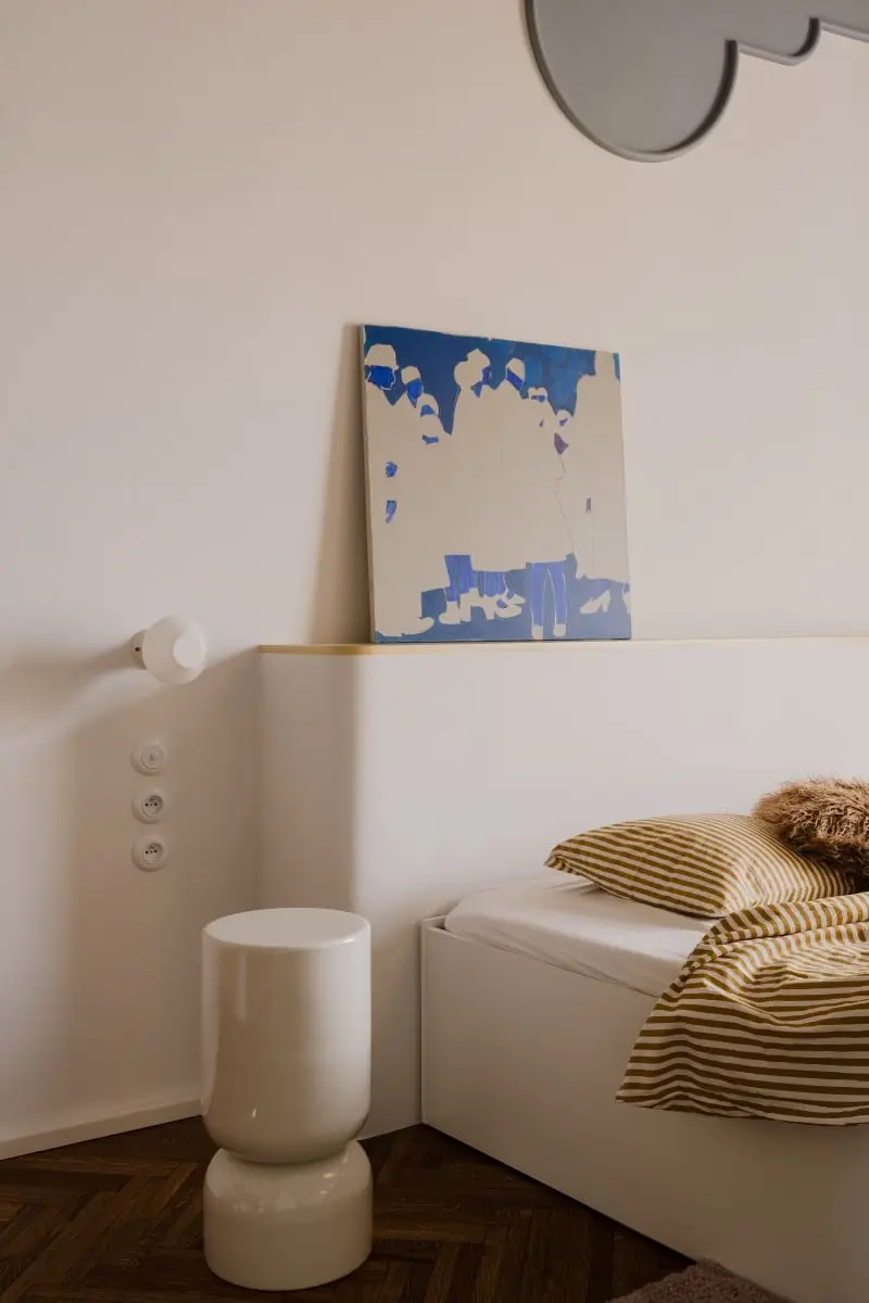 Obraz nad łóżkiem: Iwona Kobryń