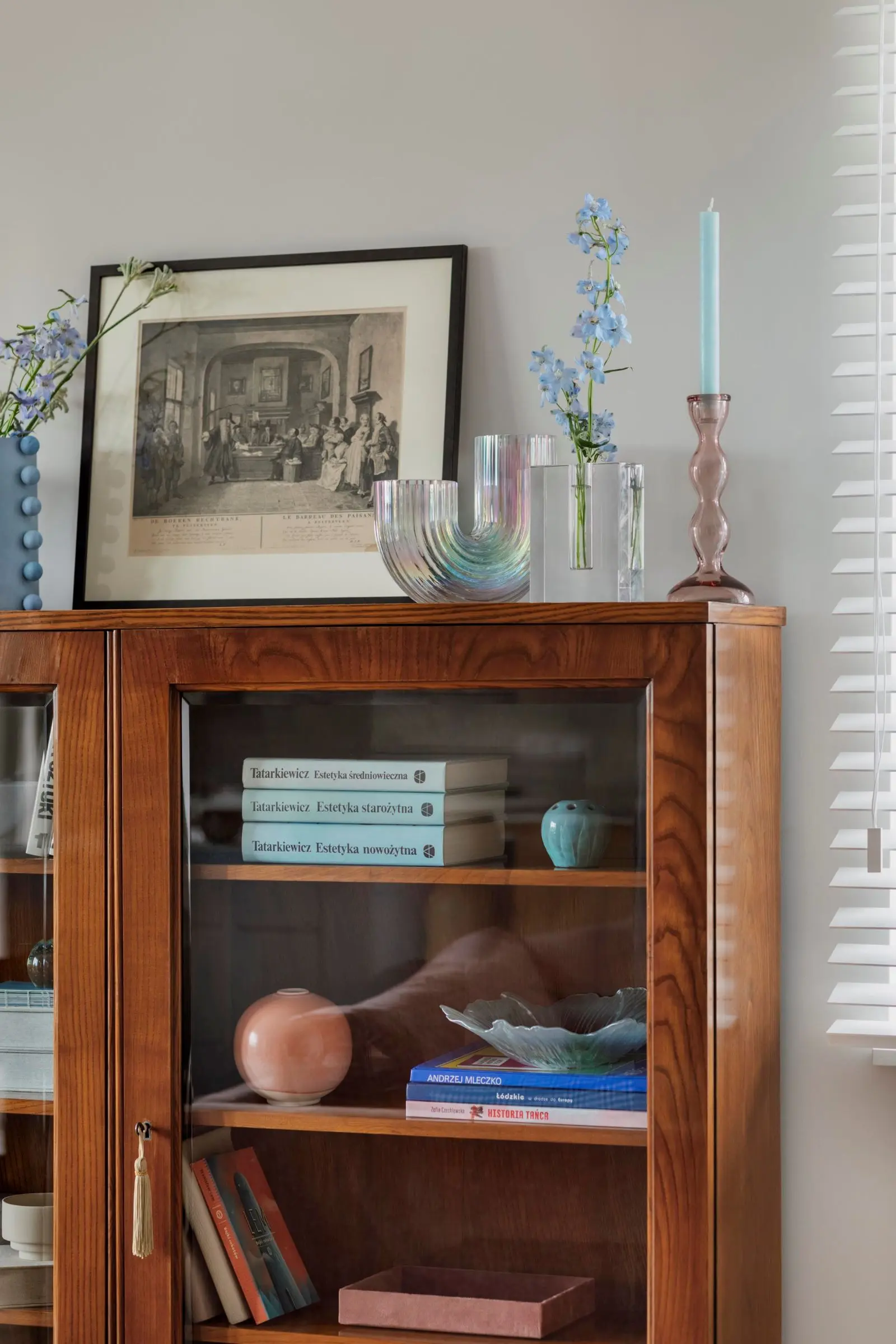 Projekt: Hanna Pietras, Aleksandra Pluta  Zdjęcia i stylizacja: Follow The Flow Studio