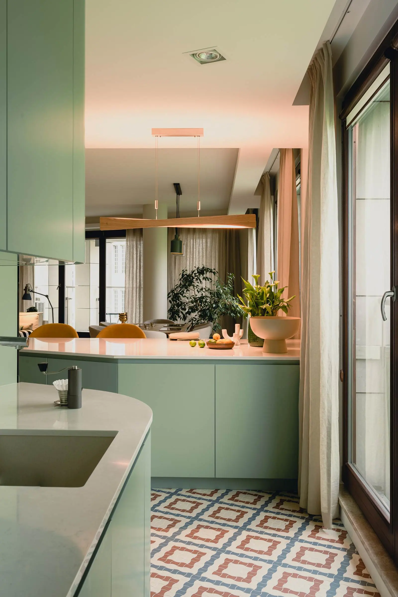 Projekt wnętrza: Karolina Strojecka-Kwapisz, Magdalena Krupczak, kanondesign.com.pl Stylizacja: Paulina Ramlau Zdjęcia: mrok.studio