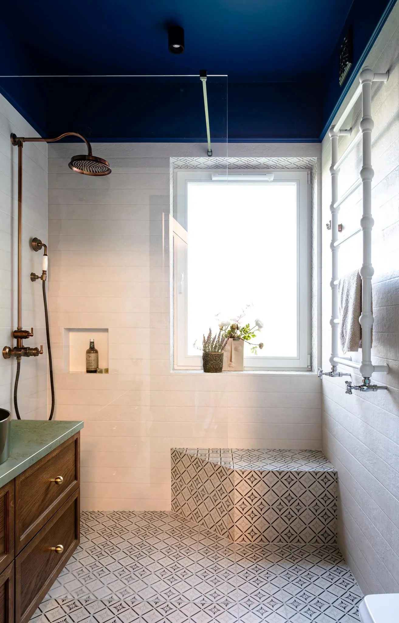 Projekt: Barbara Godawska Demate iHome Sudio Zdjęcia : Mrok Studio