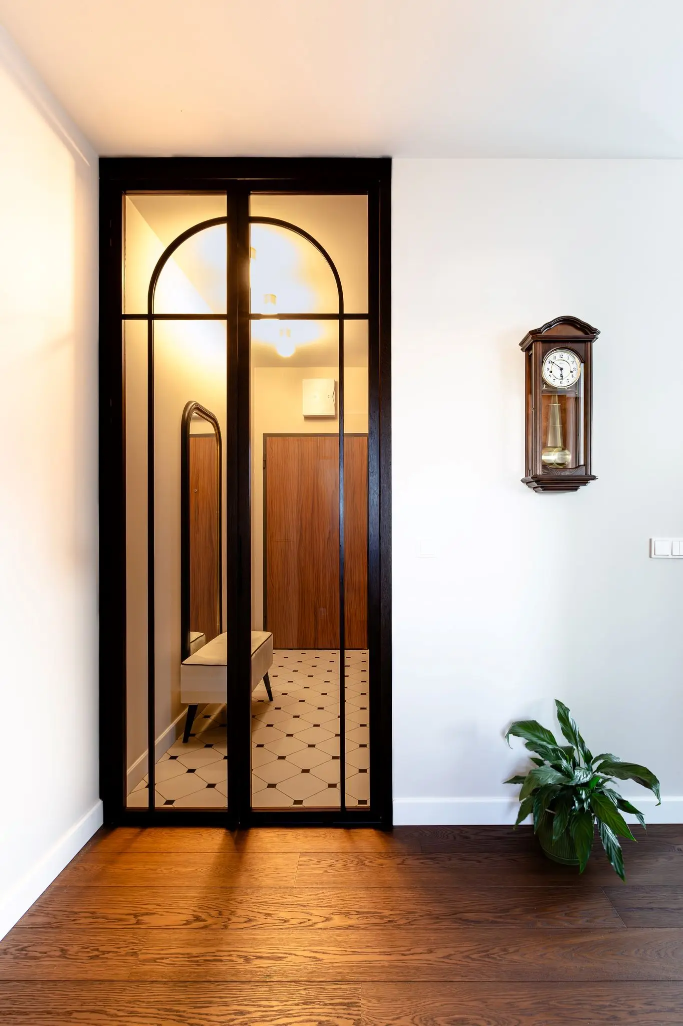 Projekt: Barbara Godawska Demate iHome Sudio Zdjęcia : Mrok Studio