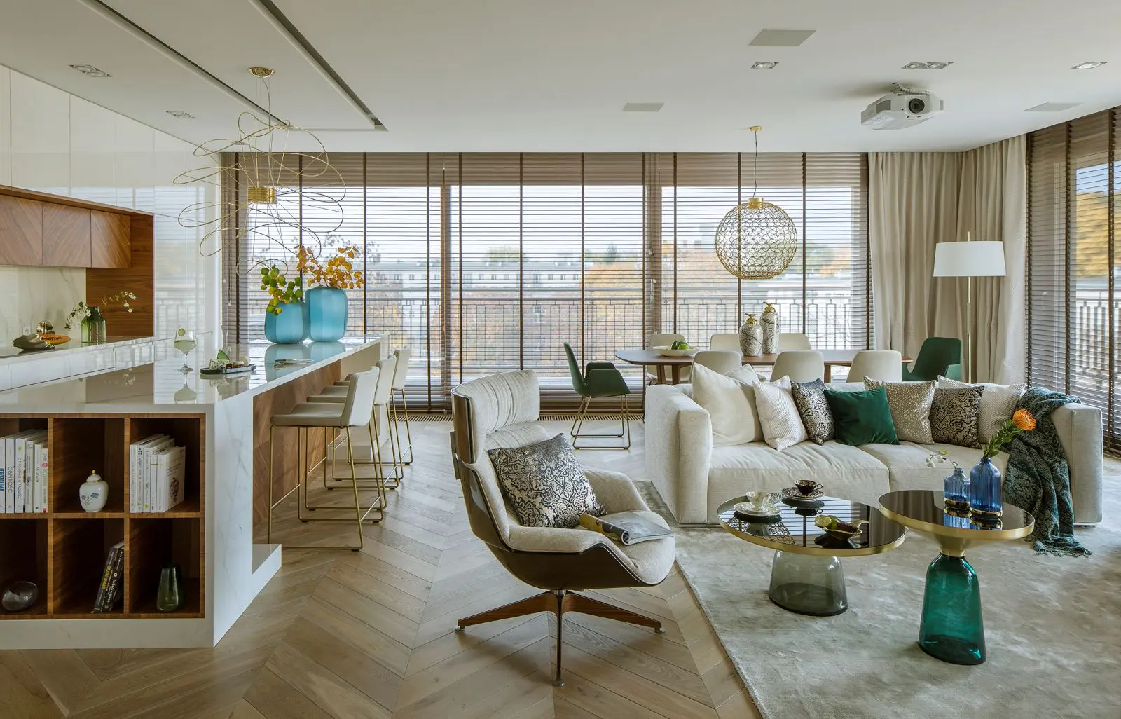 Design: Agnieszka Ludwinowska