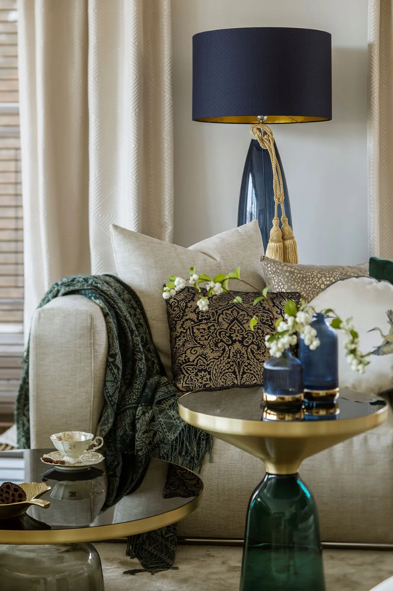 Design: Agnieszka Ludwinowska