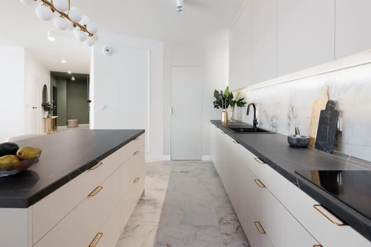Zamieszkać na wyspie. Apartament w stylu modern classic