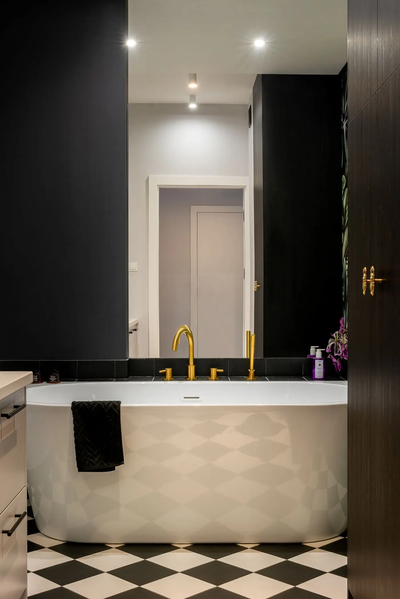 Projekt: Wnętrza i Meble; projektant i właściciel: Sara Chacewicz Fotograf: Martyna Soul Studio, @martynasoulstudio 