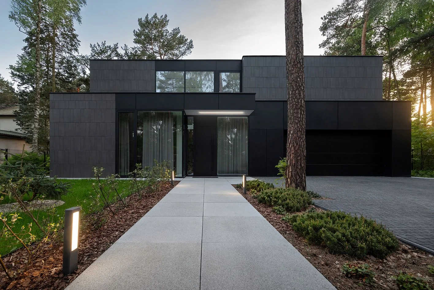 DOM NA ORZECHOWEJ w Józefowie | PAWEL LIS ARCHITEKCI