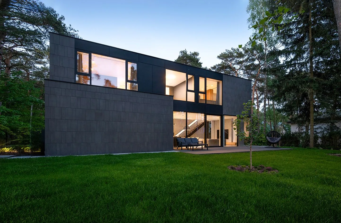 DOM NA ORZECHOWEJ w Józefowie | PAWEL LIS ARCHITEKCI