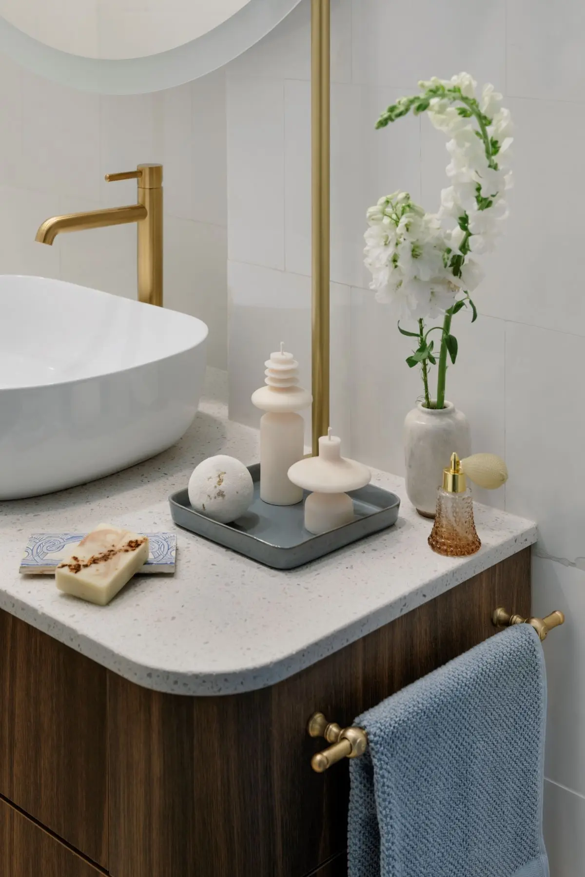 Projekt: Hanna Pietras, Joanna Poradowska Zdjęcia i stylizacja: Follow The Flow