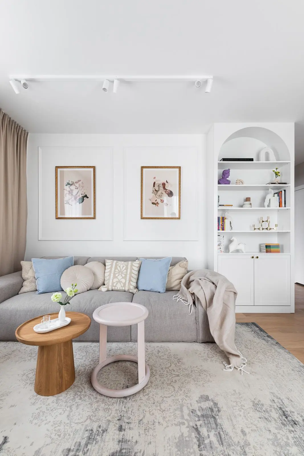 Poziom3 – Katarzyna Tur i Joanna Piotrowska. Zdjęcia wnętrza wykonał Paweł Biedrzycki z pracowni Kąty Proste