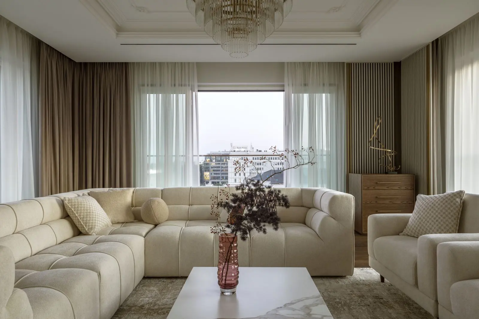 Proj.: Hola Design Foto: Yassen Hristov.