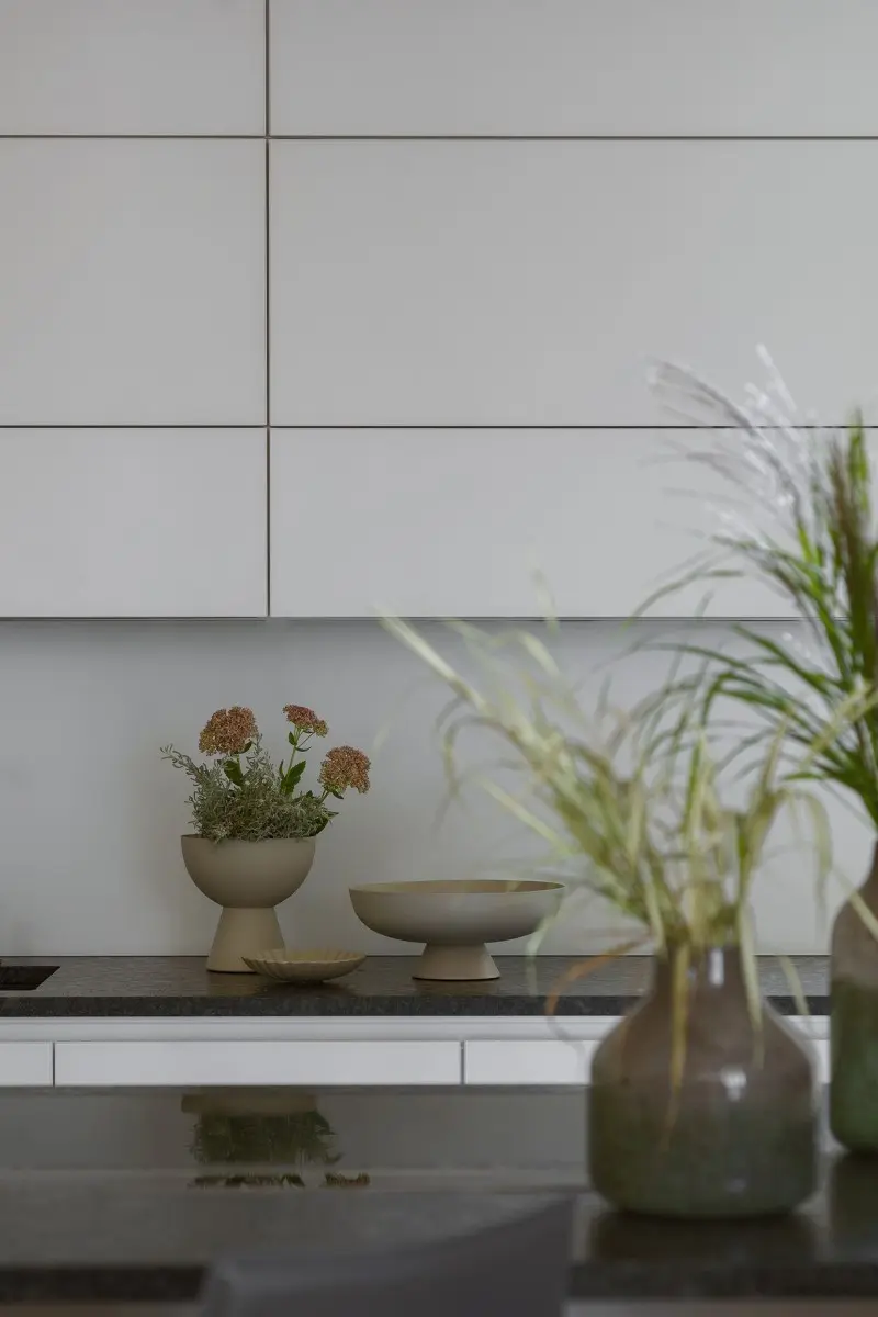 Proj. Kamińska Stańczak Design | fot.: Yassen Hrtistov | stylizacja: Eliza Mrozińska