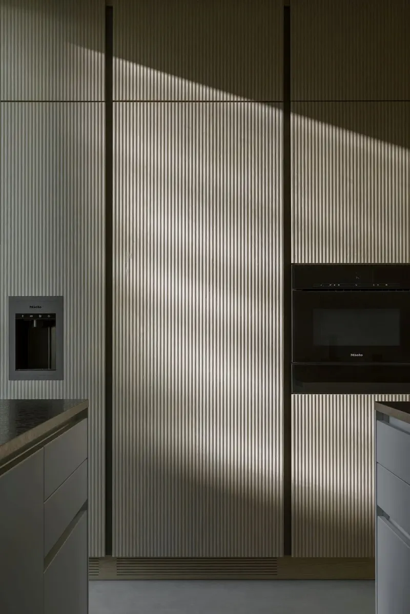 Proj. Kamińska Stańczak Design | fot.: Yassen Hrtistov | stylizacja: Eliza Mrozińska