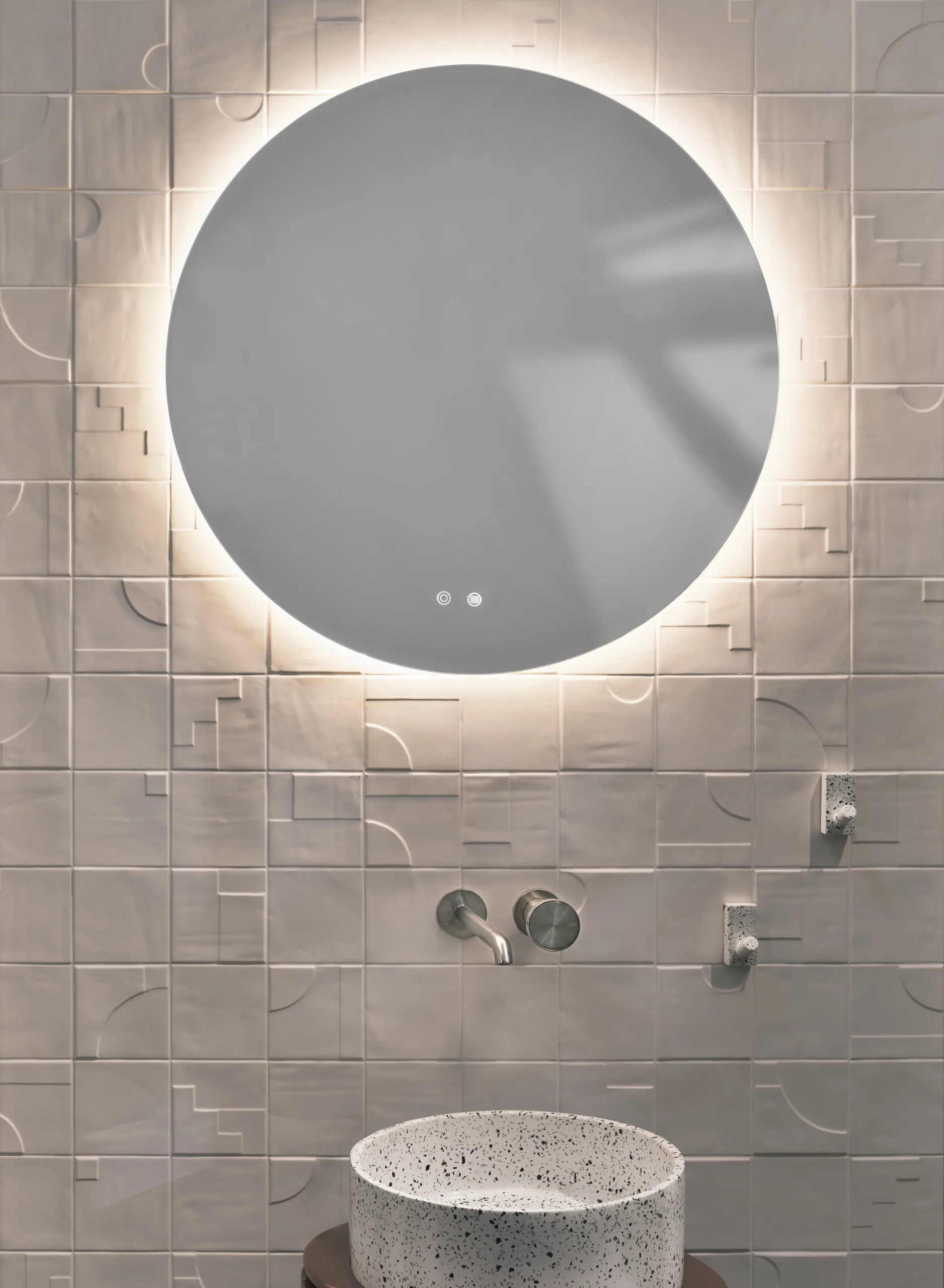 Internity Home Lustro Piena_1.jpg