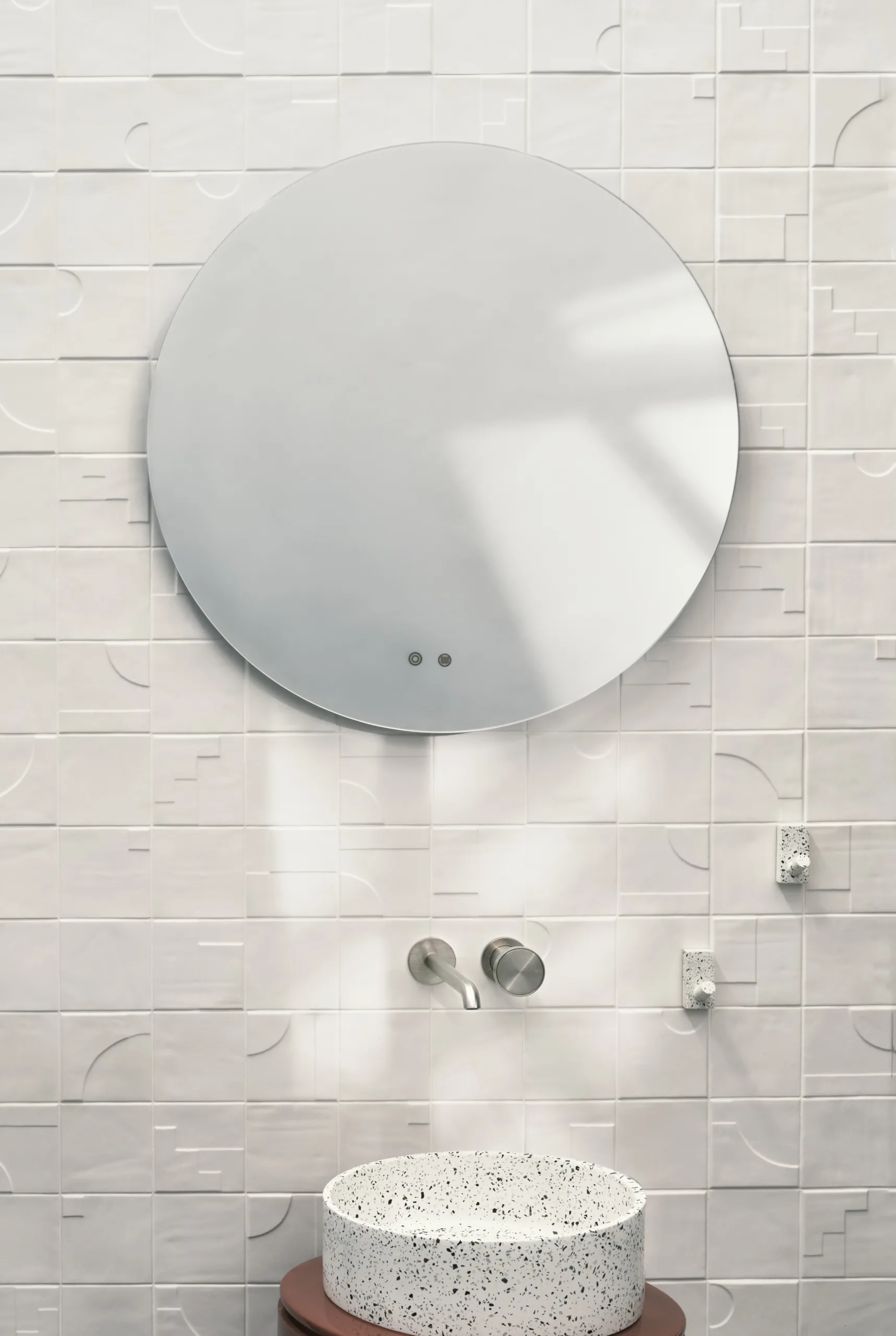 Internity Home Lustro Piena.jpg