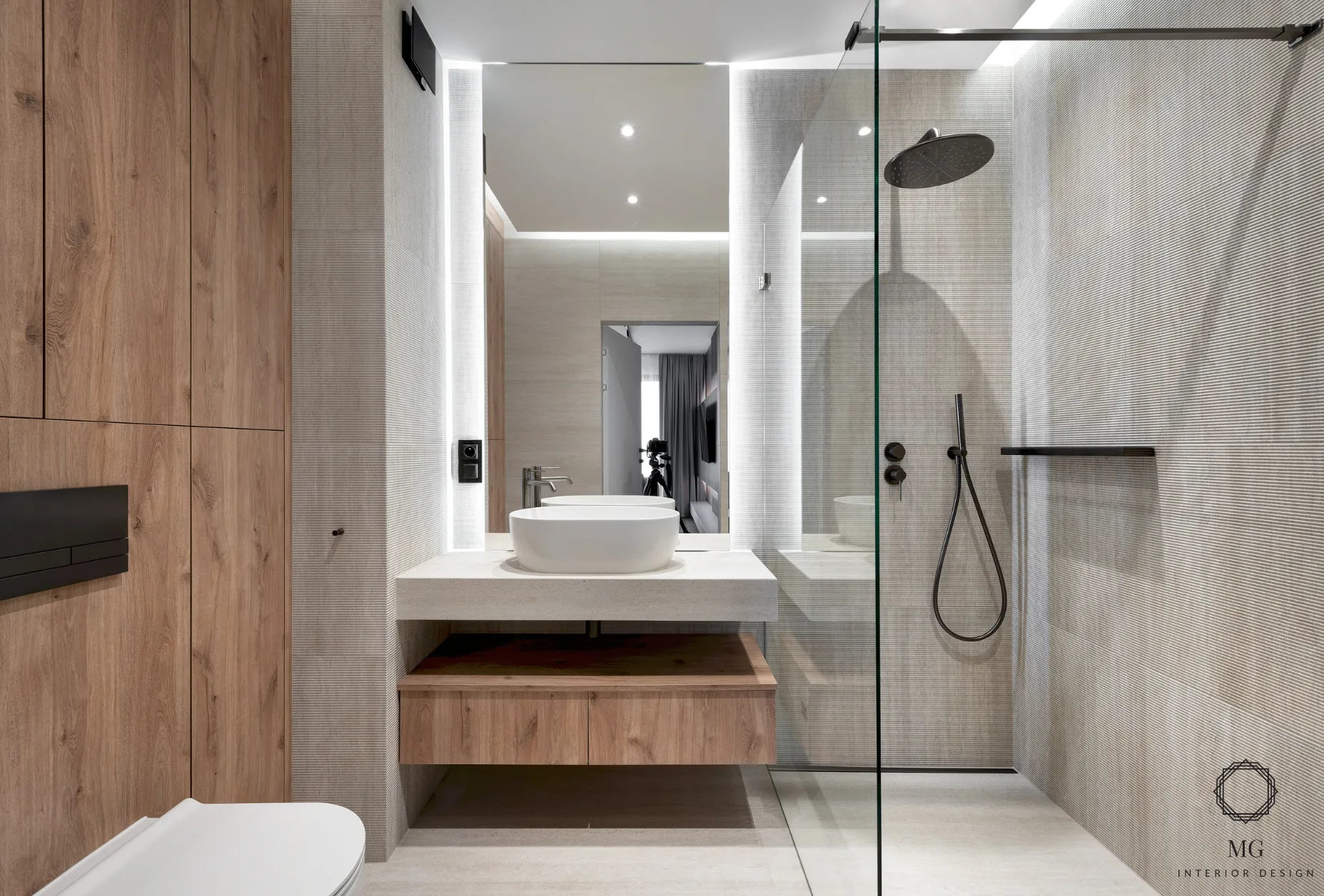 szaro - drewniana łazienka