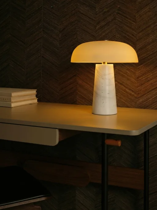 Volterra Lampa stołowa Brello nocturn blade / white marble / opal white glass